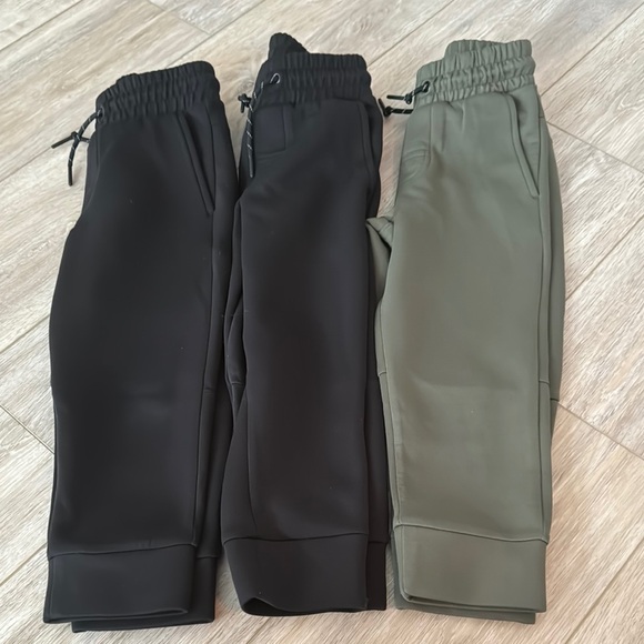 4/5 Kids Jogger Pants Set - Black and Green - Picture 1 of 5